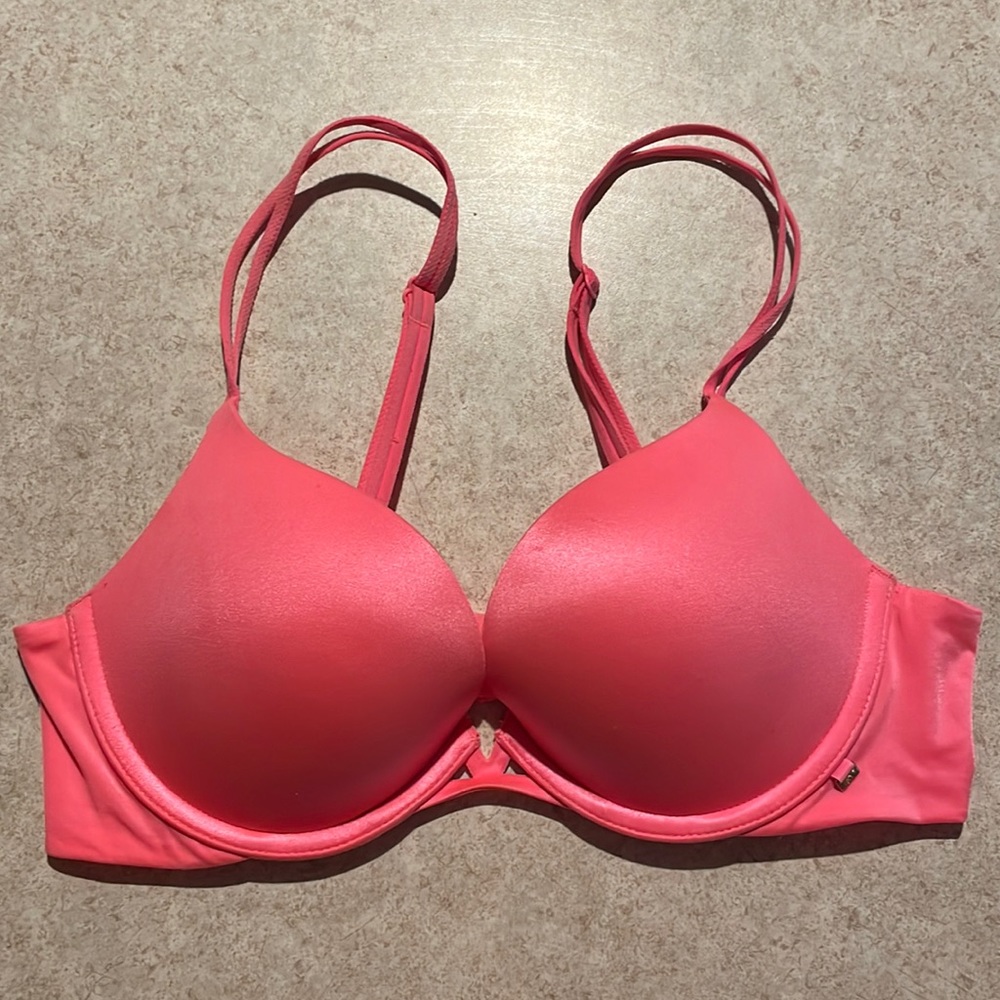 Victoria Secret Very Sexy Push up 34B